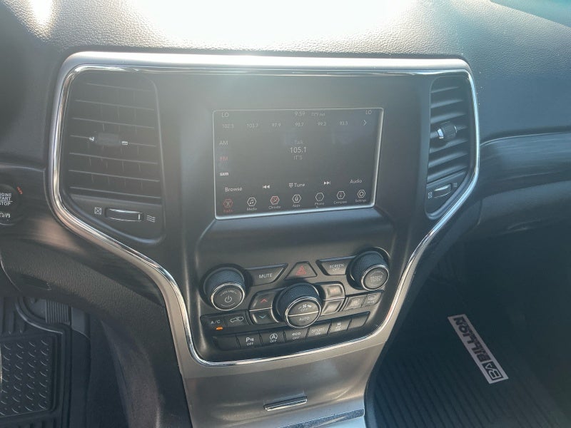 2019 Jeep Grand Cherokee Laredo