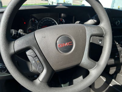 2025 GMC Savana Cutaway 3500 1WT
