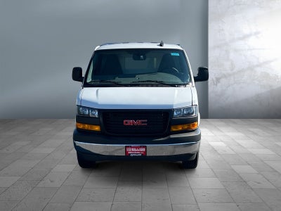 2025 GMC Savana Cutaway 3500 1WT