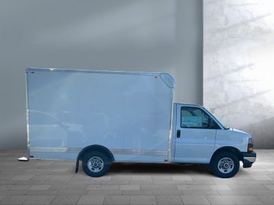 2025 GMC Savana Cutaway 3500 1WT