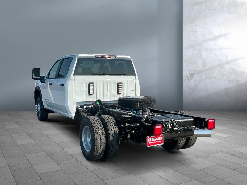 2026 GMC Sierra 3500 HD Chassis Cab Pro
