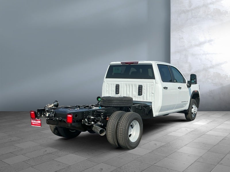 2026 GMC Sierra 3500 HD Chassis Cab Pro