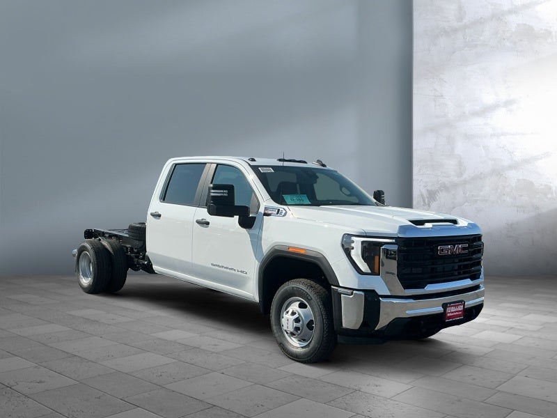2026 GMC Sierra 3500 HD Chassis Cab Pro
