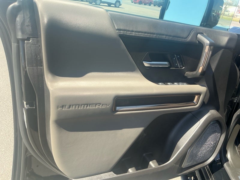 2024 GMC HUMMER EV SUV 2X