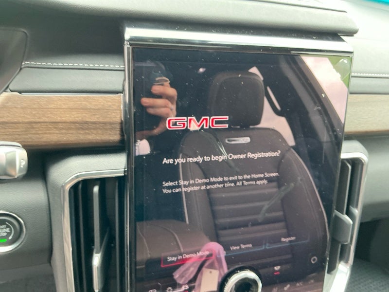 2027 GMC Acadia Denali Ultimate