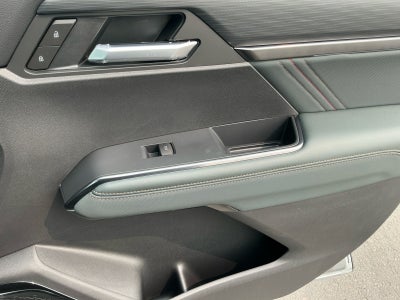 2025 GMC Acadia AT4