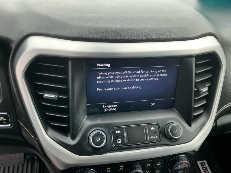 2023 GMC Acadia SLE