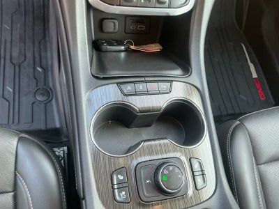 2021 GMC Acadia SLT