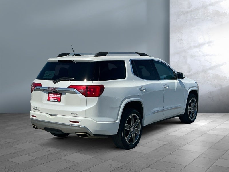 2017 GMC Acadia Denali