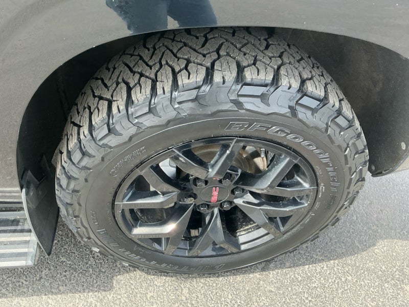 2022 GMC Yukon AT4