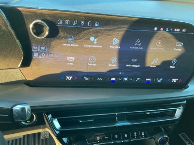 2024 Chevrolet Traverse LS