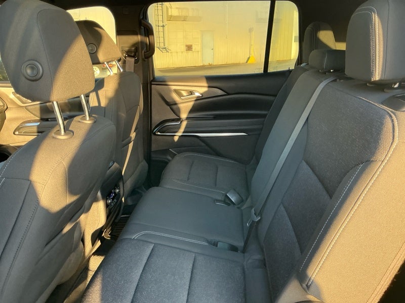 2024 Chevrolet Traverse LS