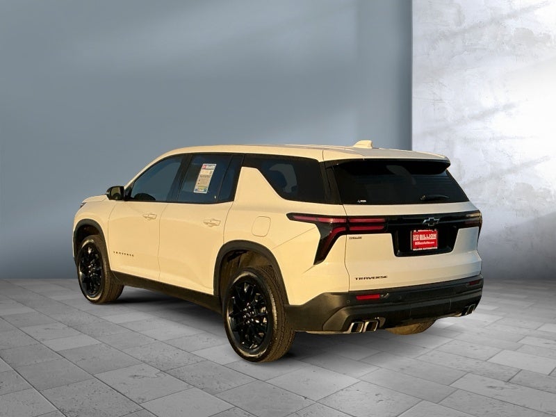 2024 Chevrolet Traverse LS