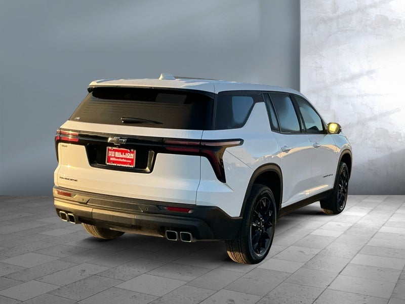 2024 Chevrolet Traverse LS