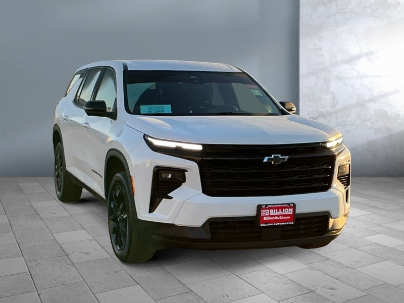 2024 Chevrolet Traverse LS