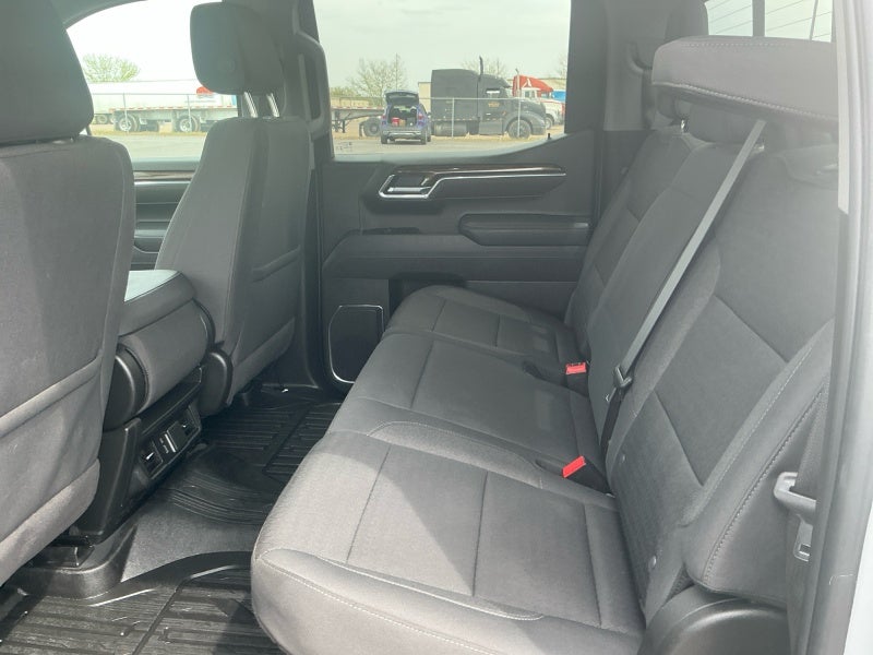 2025 GMC Sierra 1500 SLE