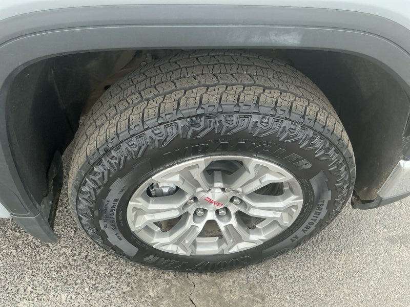 2025 GMC Sierra 1500 SLE