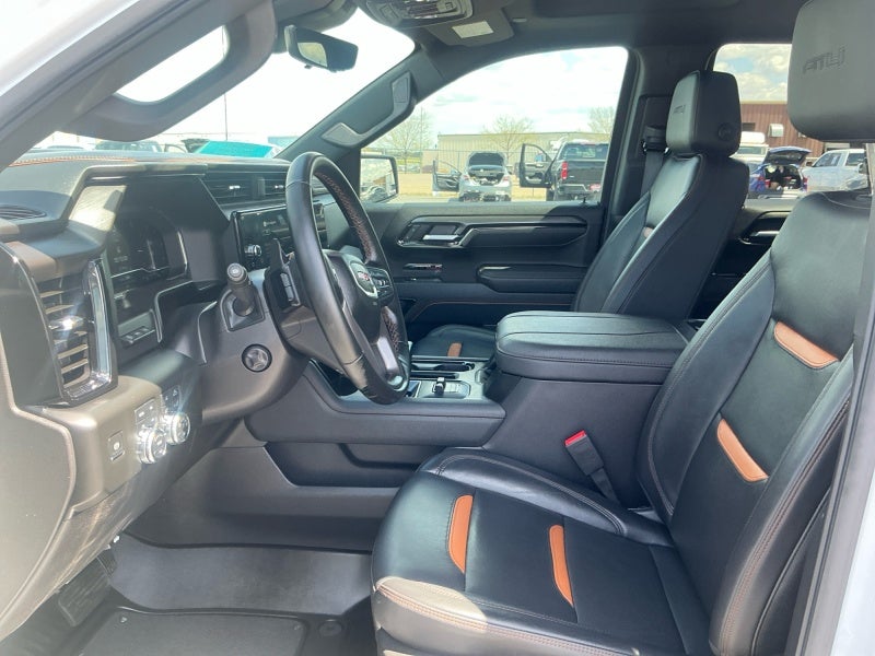 2025 GMC Sierra 1500 AT4