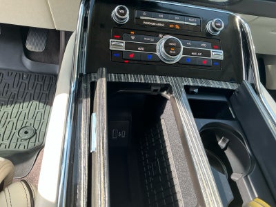 2022 Lincoln Navigator Black Label