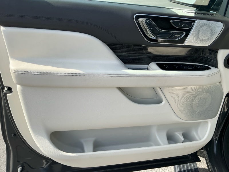 2022 Lincoln Navigator Black Label