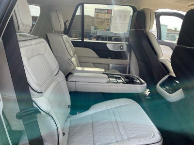 2022 Lincoln Navigator Black Label