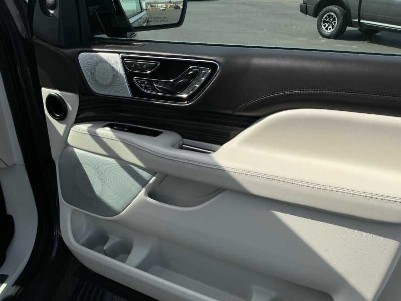 2022 Lincoln Navigator Black Label