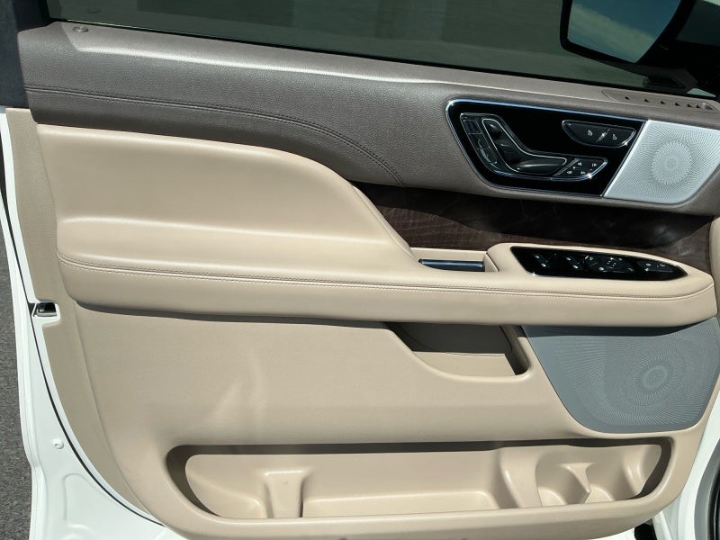 2023 Lincoln Navigator L Reserve
