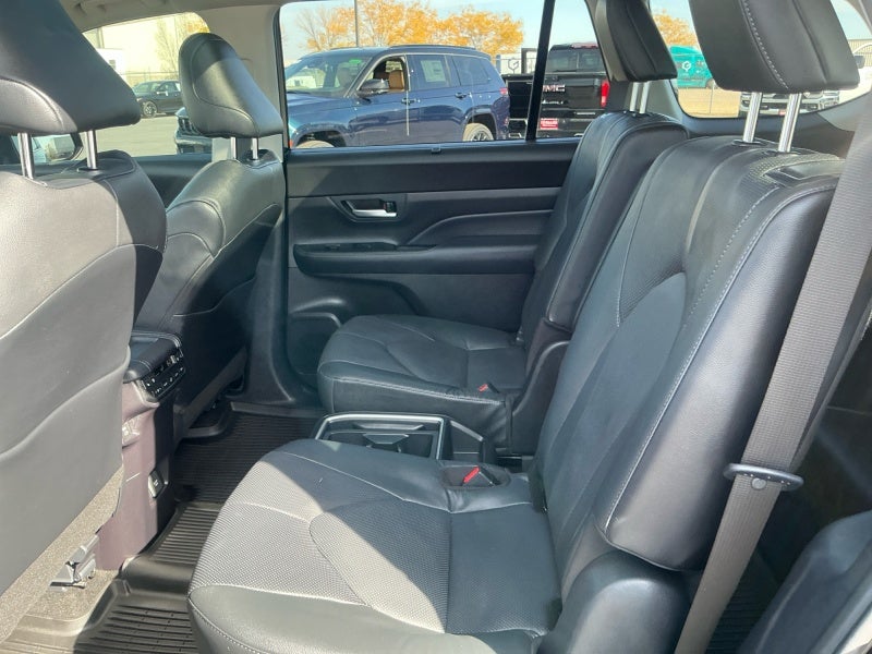 2026 Toyota Grand Highlander LE
