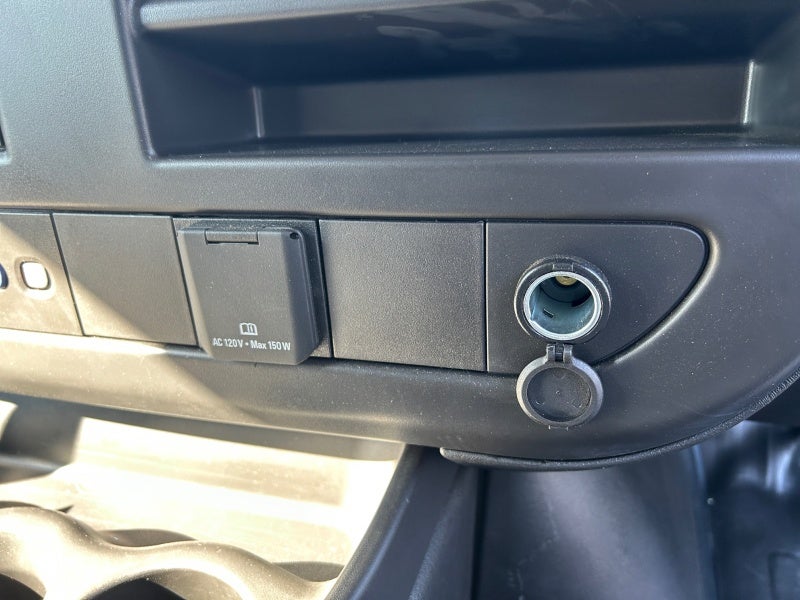 2025 GMC Savana Cutaway 3500 1WT