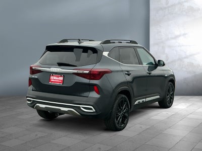 2022 Kia Seltos Nightfall