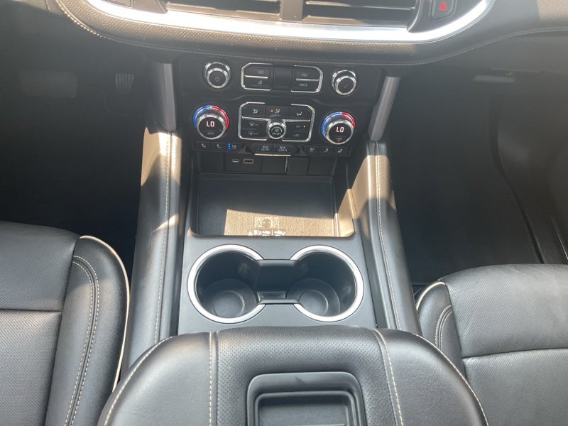 2022 GMC Yukon XL SLT