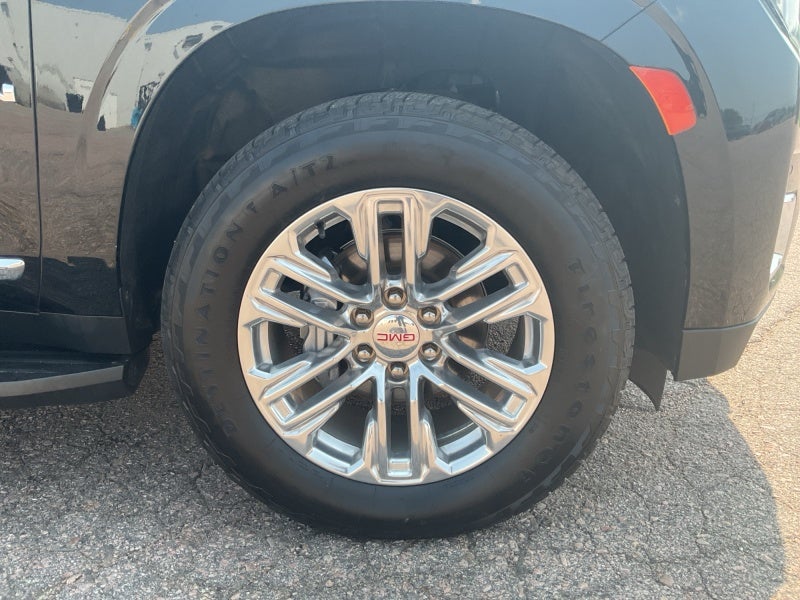 2022 GMC Yukon XL SLT