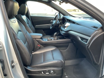 2021 Cadillac XT4 Premium Luxury