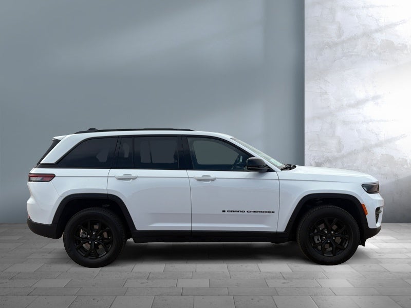 2024 Jeep Grand Cherokee Altitude