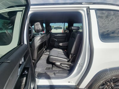 2024 Jeep Wagoneer L Series II Carbide