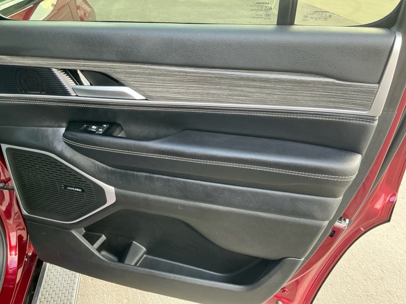 2024 Jeep Wagoneer Series III