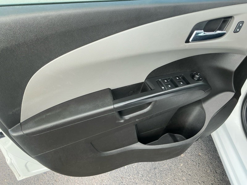 2017 Chevrolet Sonic LT