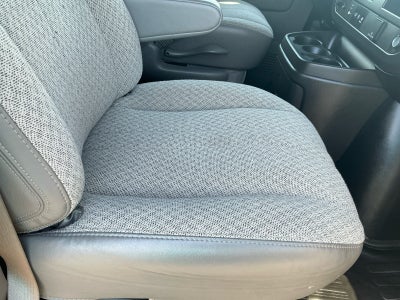 2025 Chevrolet Express Passenger 1LS