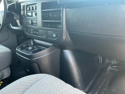 2025 Chevrolet Express Passenger 1LS