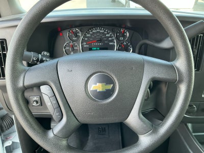 2025 Chevrolet Express Passenger 1LT