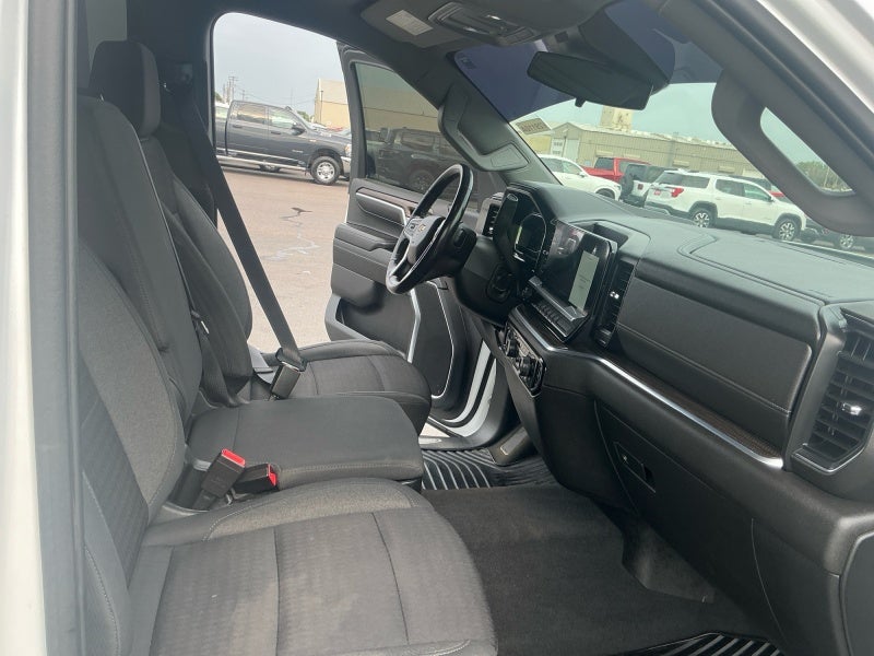 2022 Chevrolet Silverado 1500 LT (2FL)