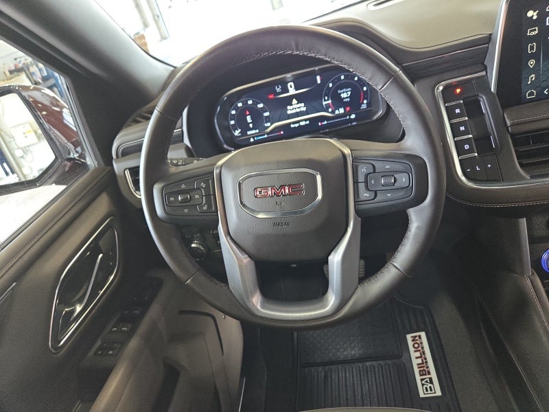 2023 GMC Yukon XL SLT