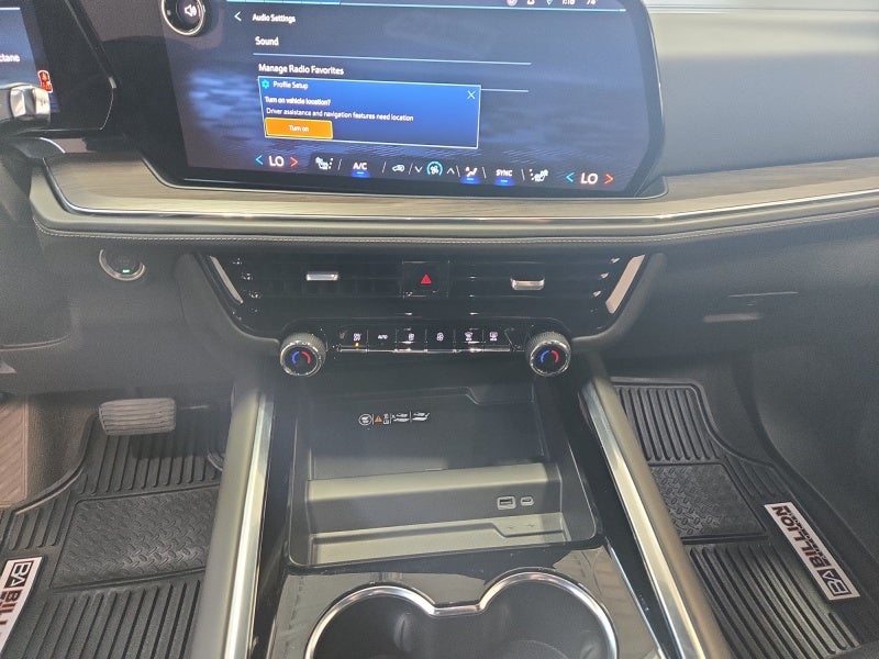 2025 Chevrolet Suburban LT