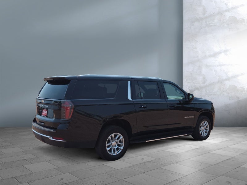 2025 Chevrolet Suburban LT