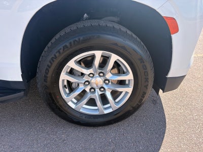 2024 Chevrolet Suburban LT