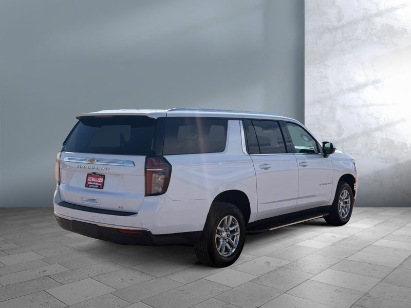2024 Chevrolet Suburban LT