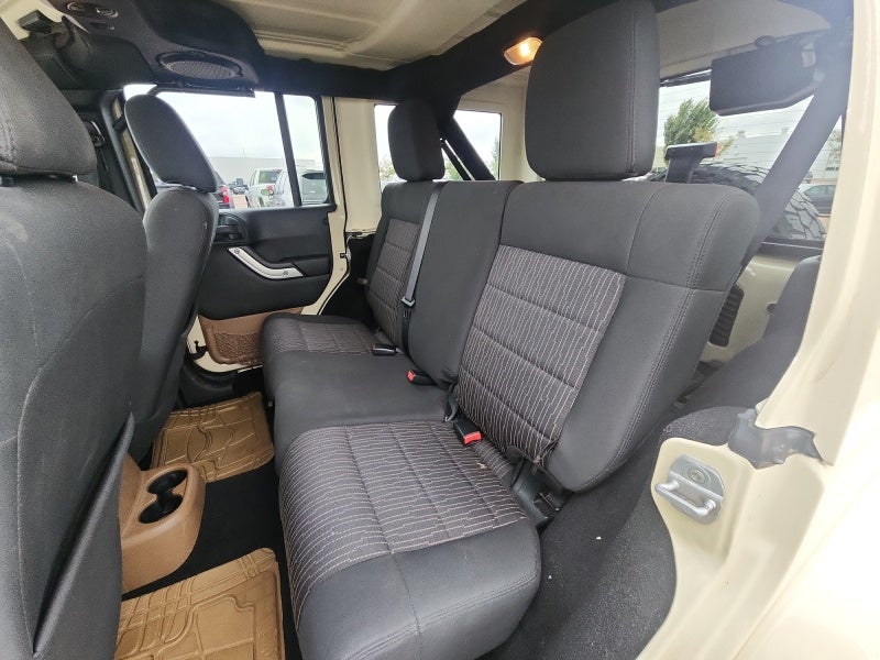 2011 Jeep Wrangler Unlimited Sahara