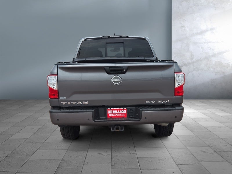 2024 Nissan Titan SV