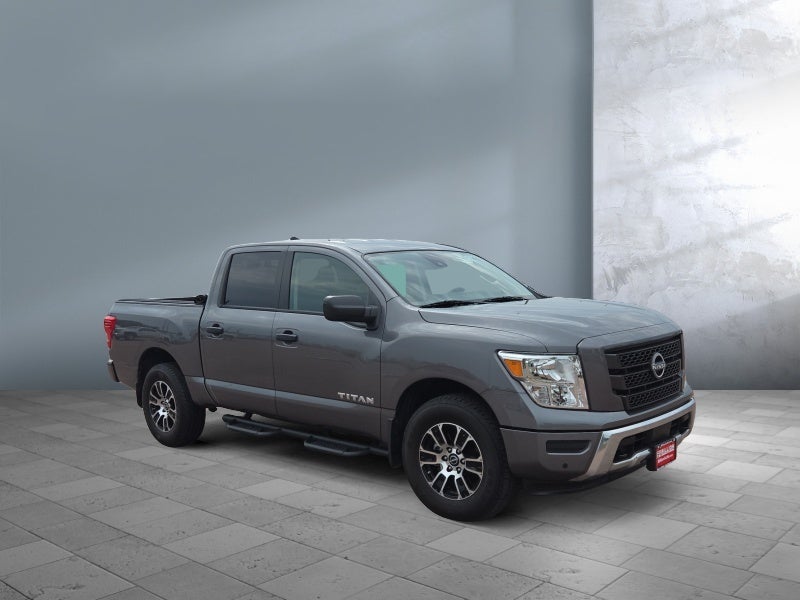2024 Nissan Titan SV