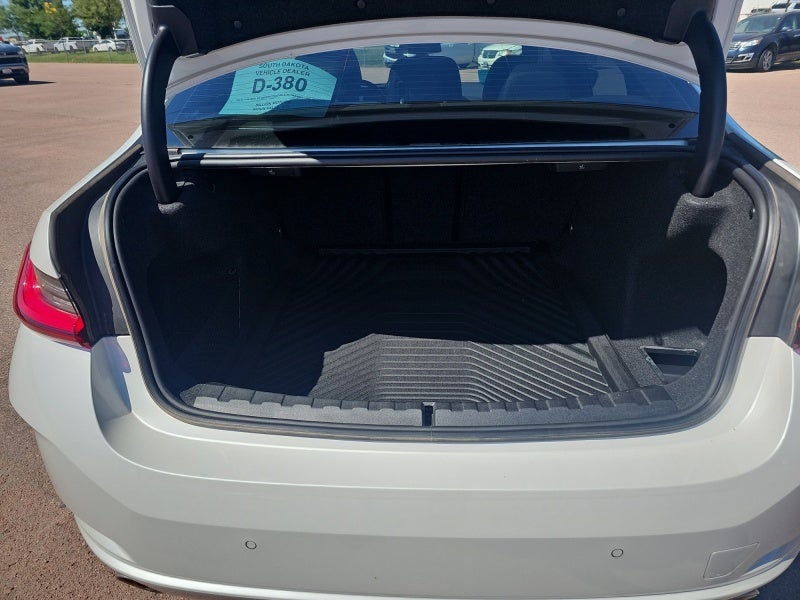 2024 BMW 3 Series 330i xDrive